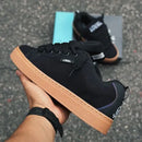 Tênis lokal tag preto latex